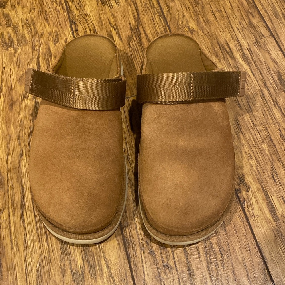 UGG Women's Brown Beige Golden Star Slip On Platform Clogs Slipper Size 8